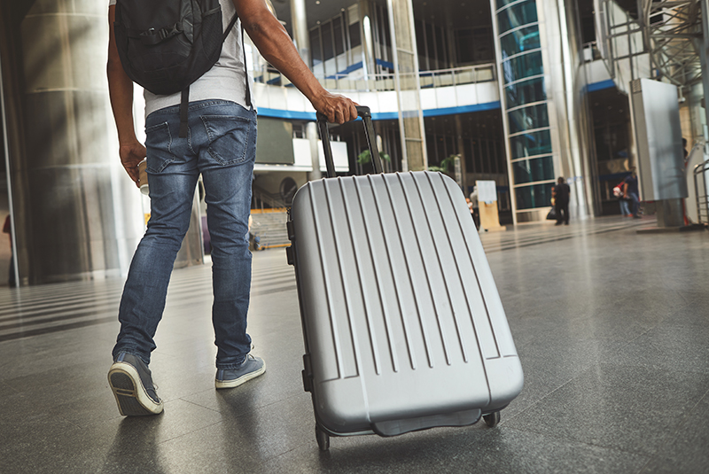 スタイリッシュで堅牢なアルミ製スーツケース｜デキる男が選ぶおすすめの人気ブランド紹介